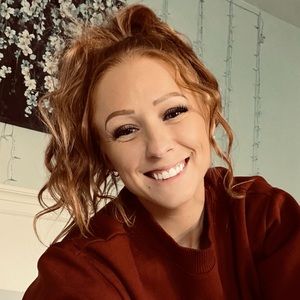 Meet your Posher, Michelle ann